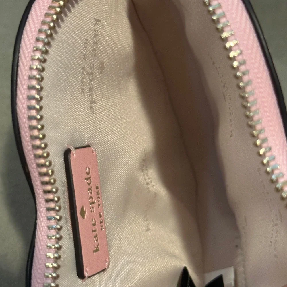 Kate Spade Pink Heart Coin Purse Pearl Wristlet Patent Leather Small Pouch‎